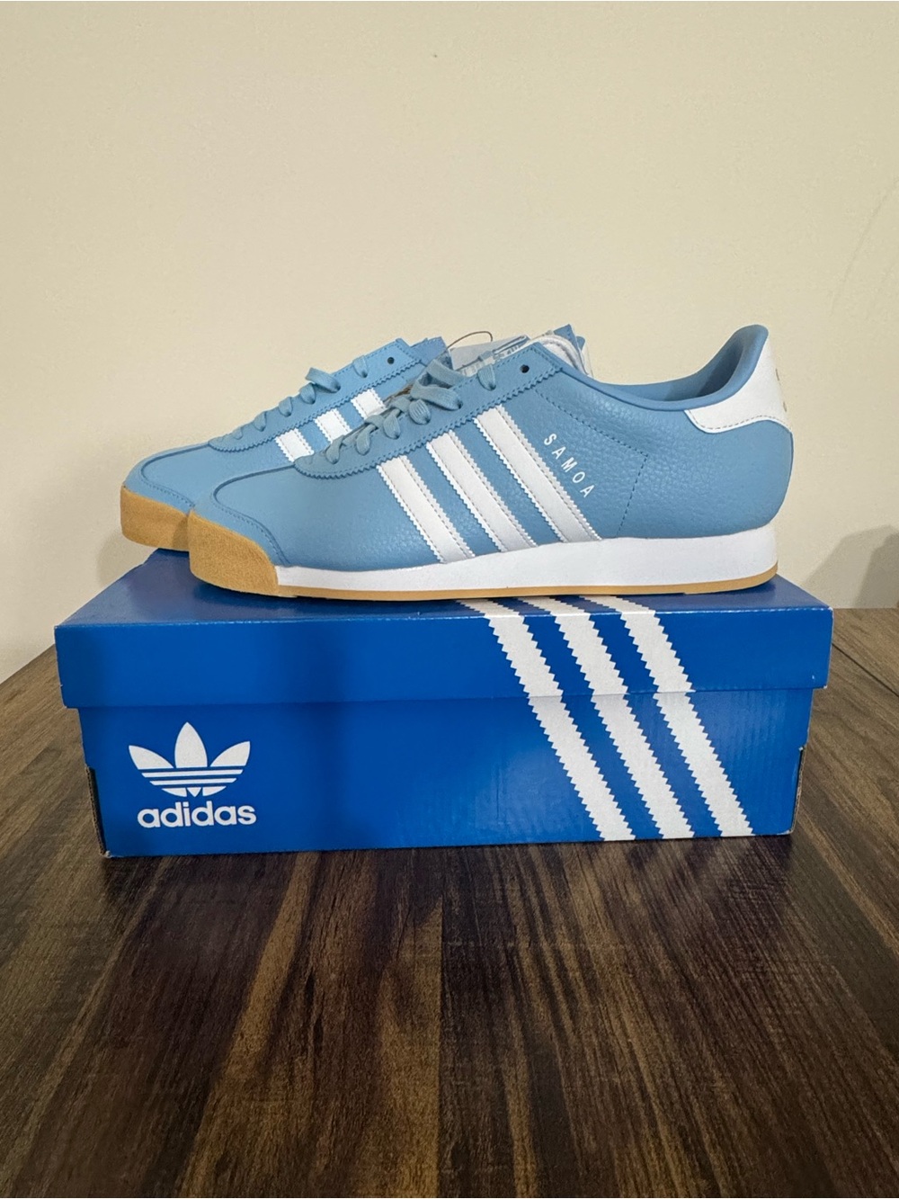 NEW IN BOX adidas Originals Samoa CA Light Blue